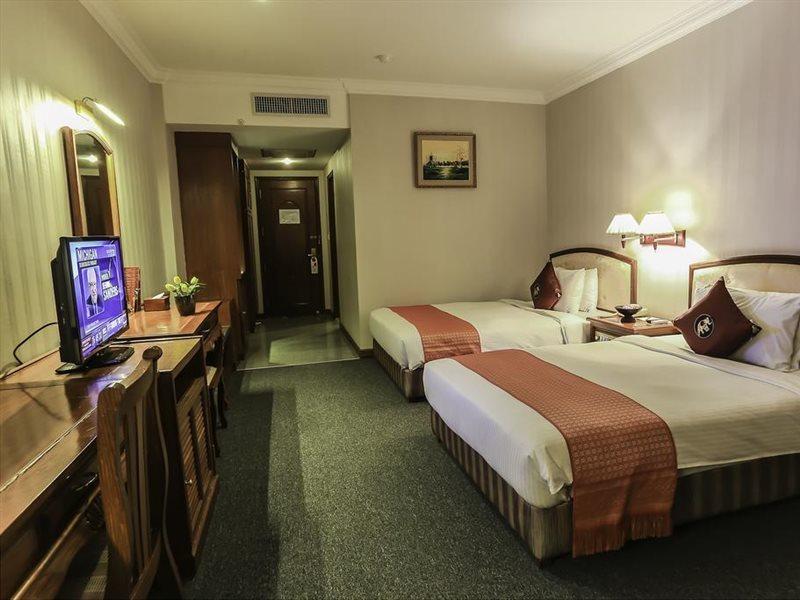 Angkor Howard Hotel Siem Reap Exterior photo