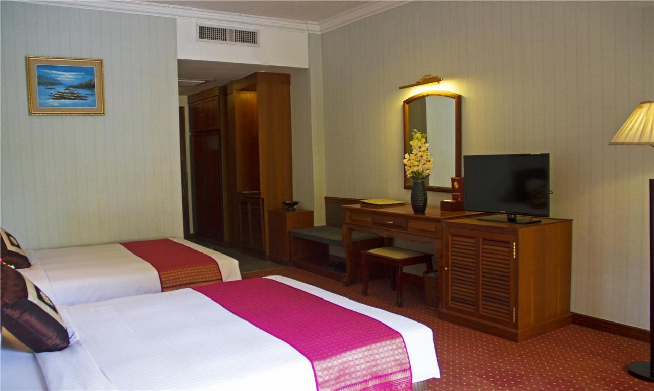 Angkor Howard Hotel Siem Reap Exterior photo
