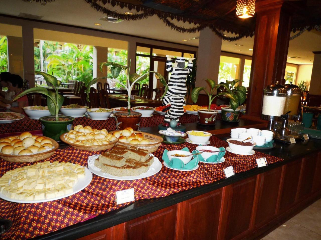 Angkor Howard Hotel Siem Reap Exterior photo